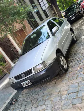 Volkswagen Polo Classic 1.6 Comfortline usado (2002) color Gris precio $6.000.000