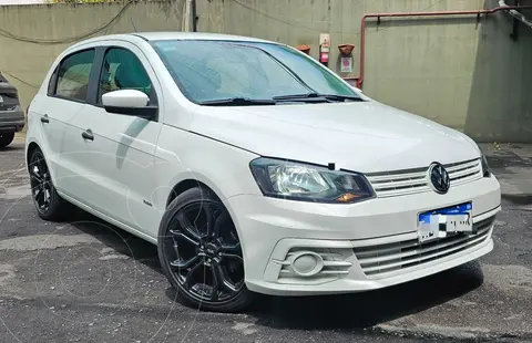 Volkswagen Polo Comfortline usado (2017) color Blanco precio $13.000.000