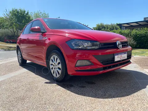 Volkswagen Polo Comfortline usado (2018) color Rojo precio $4.400.000