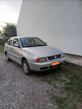 Volkswagen Polo Classic 1.9 SD Comfortline usado (1998) color Gris Plata  precio $5.800.000
