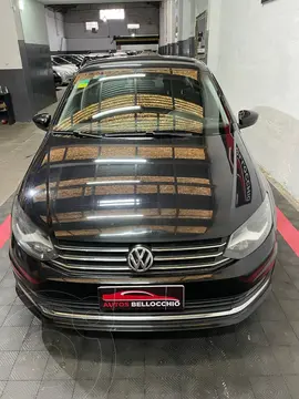 foto Volkswagen Polo Comfortline usado (2016) color Negro precio $3.517.500