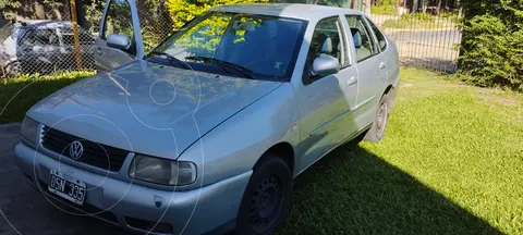 Volkswagen Polo Classic 1.8 Full usado (2001) color Gris precio $6.500.000