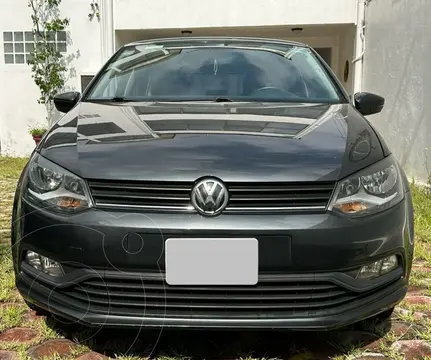 Volkswagen Polo 1.6L Comfortline 5P usado (2017) color Gris precio $215,000