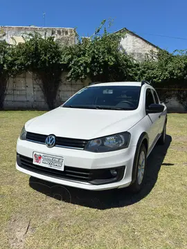 Volkswagen Saveiro 1.6 Cabina Doble Pack High usado (2015) color Blanco precio $17.000.000