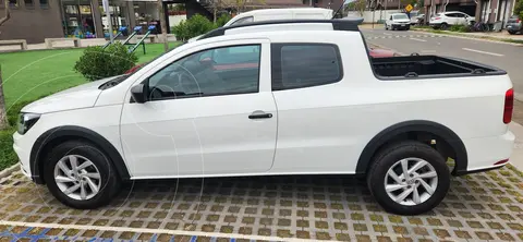 Volkswagen Saveiro 1.6L Cabina Doble usado (2022) color Blanco precio $10.500.000