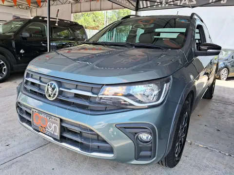 Volkswagen Saveiro Extreme usado (2024) color Gris financiado en mensualidades(enganche $104,912 mensualidades desde $8,023)