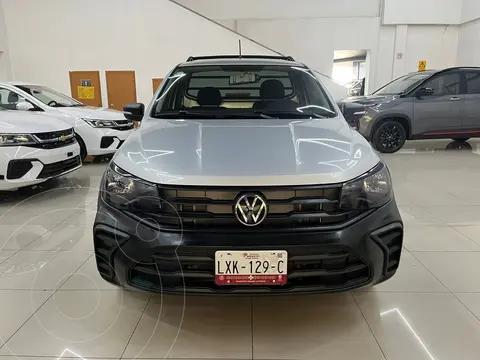 Volkswagen Saveiro Robust usado (2025) color plateado financiado en mensualidades(enganche $79,842 mensualidades desde $6,854)