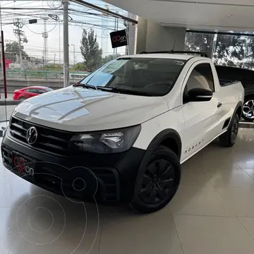 Volkswagen Saveiro Robust usado (2024) color Blanco financiado en mensualidades(enganche $84,475 mensualidades desde $6,460)