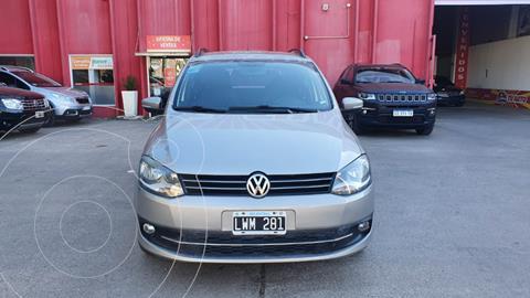 foto Volkswagen Suran 1.6 Highline I-Motion usado (2012) color Gris Claro precio $950.000