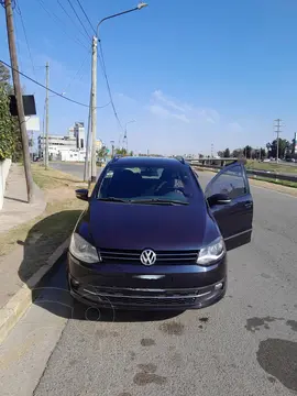 Volkswagen Suran 1.6 Highline usado (2013) color Azul precio u$s8.000