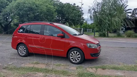 Volkswagen Suran 1.6 Highline usado (2012) color Rojo precio $9.500.000