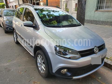 foto Volkswagen Suran Cross 1.6 Highline usado (2014) color Plata precio $935.000