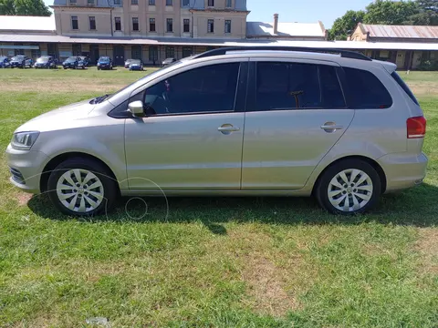 Volkswagen Suran 1.6 Comfortline usado (2016) color Beige Arena precio $16.000.000