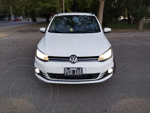 Volkswagen Suran 1.6 Highline usado (2015) color Blanco precio $3.100.000