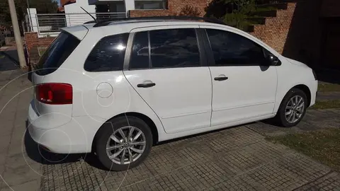 Volkswagen Suran 1.6 Trendline usado (2014) color Blanco precio $11.500.000