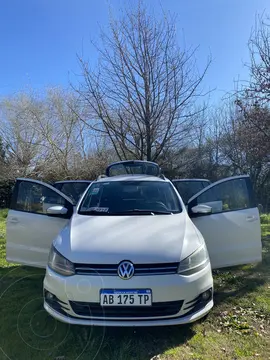 Volkswagen Suran 1.6 Trendline usado (2017) color Blanco precio $11.900.000