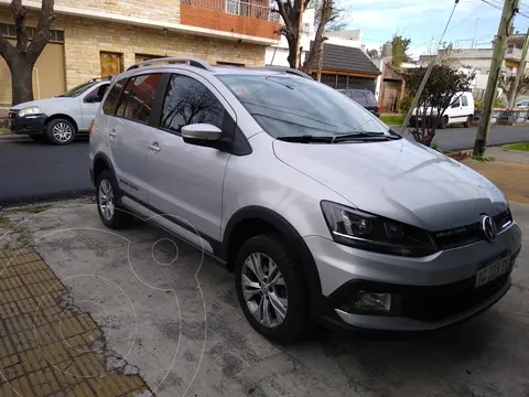 Volkswagen Suran Cross 1.6 Highline usado (2018) color Gris Plata  precio $19.000.000