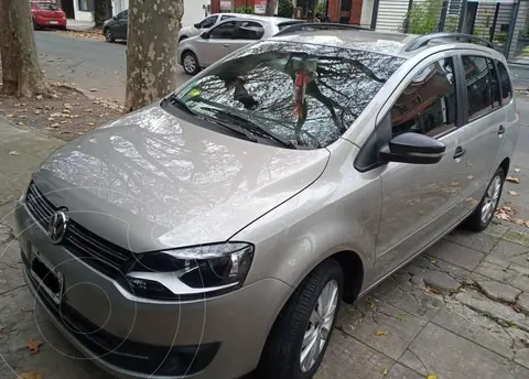 Volkswagen Suran 1.6 Trendline usado (2012) color Beige precio $12.000.000