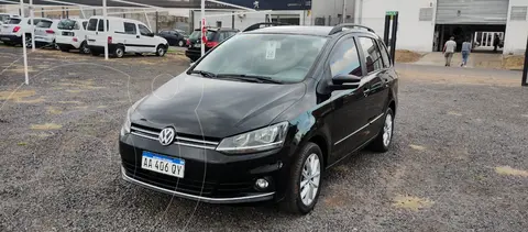Volkswagen Suran 1.6 Trendline usado (2016) color Negro precio $3.950.000