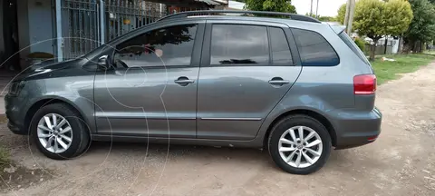 Volkswagen Suran 1.6 Trendline usado (2015) color Gris precio $14.500.000