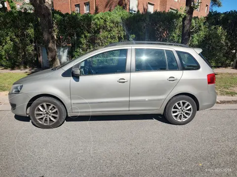 Volkswagen Suran 1.6 Highline usado (2013) color Beige precio $13.000.000
