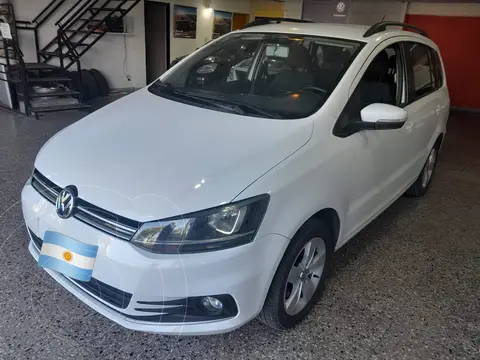 Volkswagen Suran 1.6 Comfortline usado (2016) color Blanco financiado en cuotas(anticipo $7.000.000 cuotas desde $604.000)