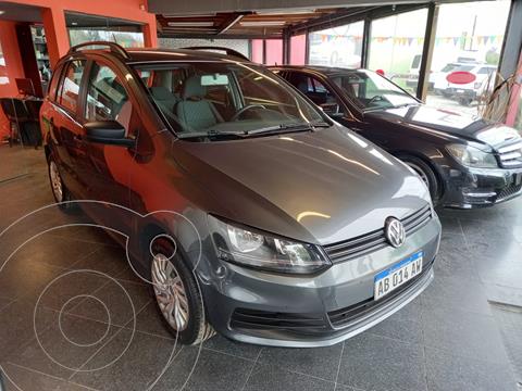 foto Volkswagen Suran 1.6 Comfortline usado (2017) color Gris precio $1.390.000