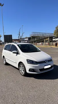 Volkswagen Suran 1.6 Highline usado (2017) color Blanco Cristal precio $16.900.000