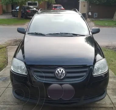 Volkswagen Suran 1.6 Trendline usado (2010) color Negro precio $10.500.000