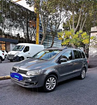 Volkswagen Suran 1.6 Highline usado (2011) color Gris precio u$s8.490