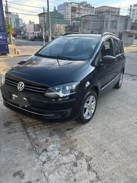 Volkswagen Suran 1.6 Comfortline usado (2014) color Negro precio u$s13.000