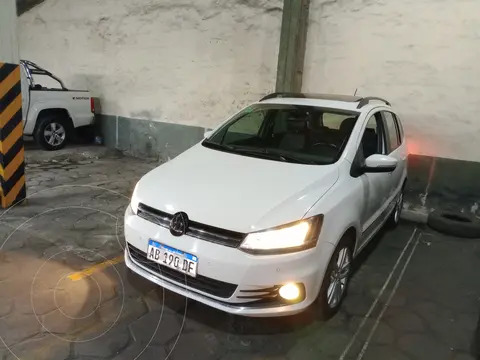 Volkswagen Suran 1.6 Highline I-Motion usado (2017) color Blanco Cristal precio $17.800.000