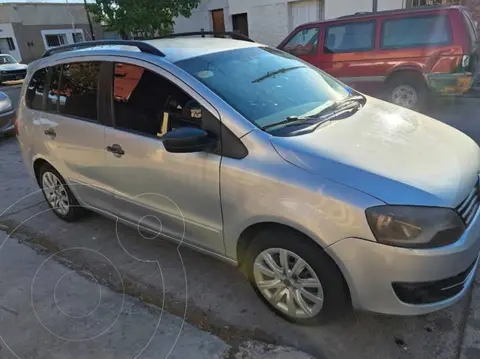 Volkswagen Suran 1.6 Comfortline usado (2013) color Gris precio $10.000.000