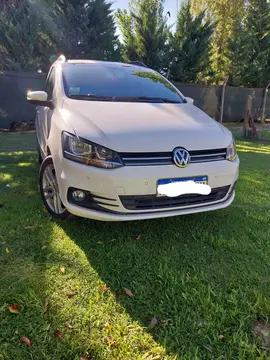 Volkswagen Suran 1.6 Highline usado (2018) color Blanco Cristal precio $18.200.000