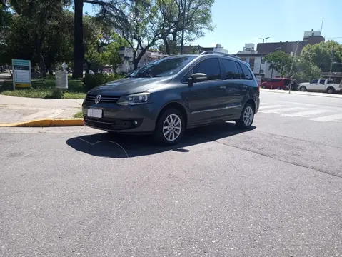 Volkswagen Suran 1.6 Highline usado (2013) color Gris Vulcano precio $12.850.000