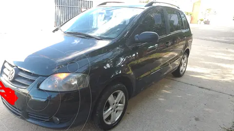 Volkswagen Suran 1.6 Highline usado (2009) color Negro precio $8.500.000