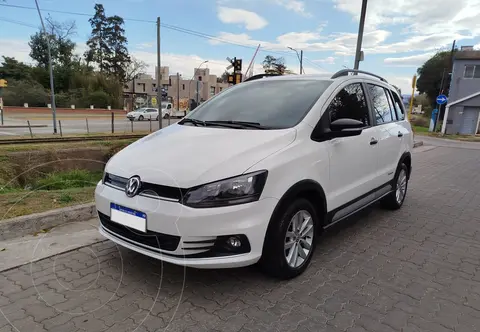 Volkswagen Suran 1.6 Track usado (2018) color Blanco Cristal precio $16.000.000