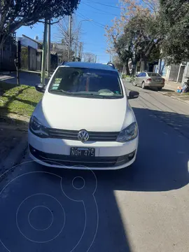 Volkswagen Suran 1.6 Comfortline usado (2014) color Blanco precio $11.500.000