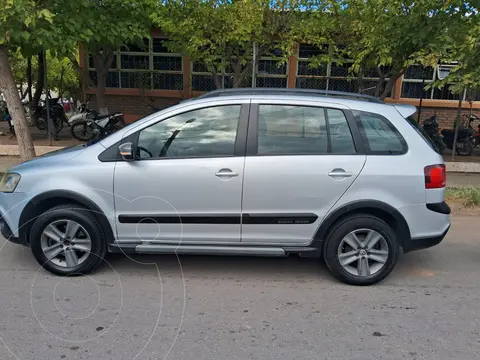 Volkswagen Suran Cross 1.6 Highline usado (2012) color Plata precio $11.500.000