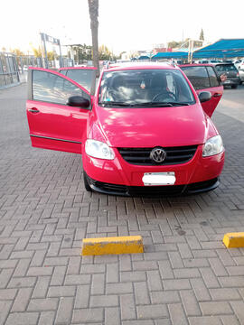 Volkswagen Suran 1.6 Comfortline usado (2009) color Rojo precio $1.200.000