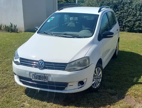 Volkswagen Suran 1.6 Trendline usado (2014) color Blanco precio $12.000.000