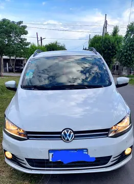 Volkswagen Suran 1.6 Highline usado (2019) color Blanco precio $4.100.000
