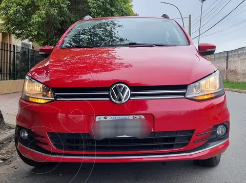 Volkswagen Suran 1.6 Trendline usado (2015) color Rojo precio $11.000.000