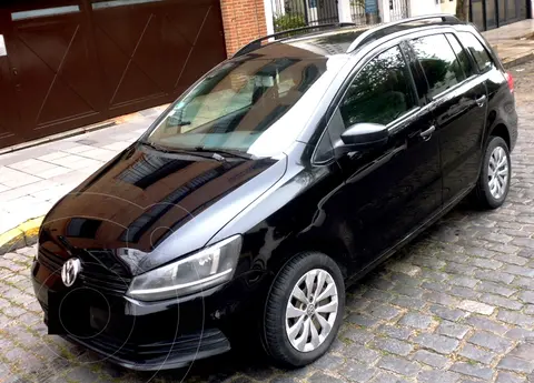 Volkswagen Suran 1.6 Comfortline usado (2017) color Negro precio u$s8.900