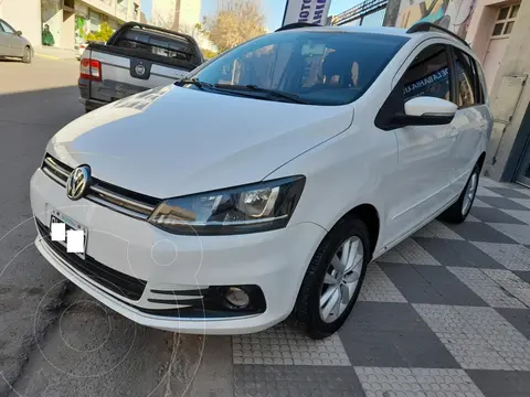 Volkswagen Suran 1.6 Trendline usado (2014) color Blanco Cristal precio $13.800.000