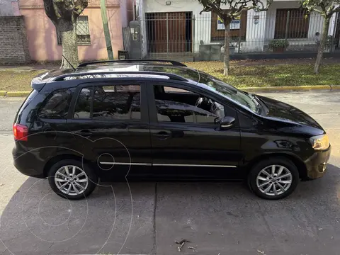 Volkswagen Suran 1.6 Highline usado (2013) color Negro precio $13.000.000