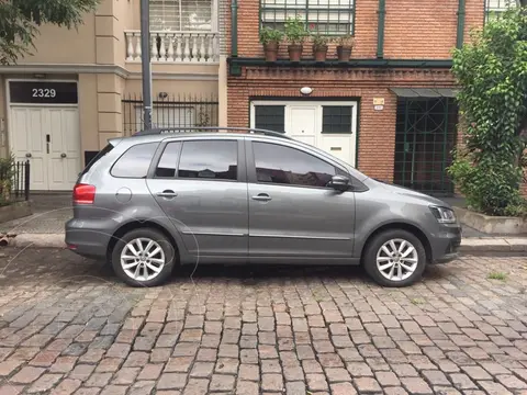 Volkswagen Suran 1.6 Trendline usado (2015) color Gris precio $12.000.000