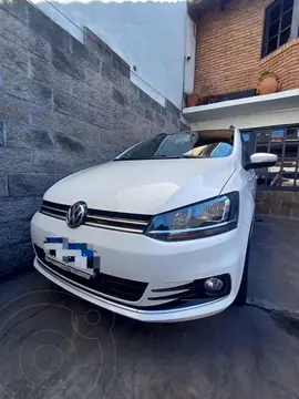 Volkswagen Suran 1.6 Trendline usado (2017) color Blanco Cristal precio $15.500.000