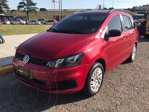 foto Volkswagen Suran 1.6 Comfortline usado (2017) color Rojo precio $3.350.000
