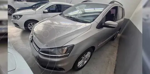 Volkswagen Suran 1.6 Highline usado (2017) color Beige Arena precio $18.000.000